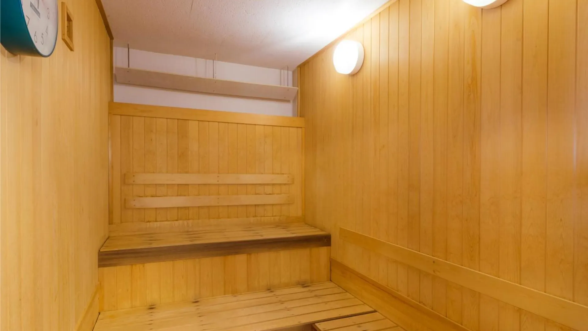 Apa Hotel Yokohama Kannai 3*, Γιοκοχάμα