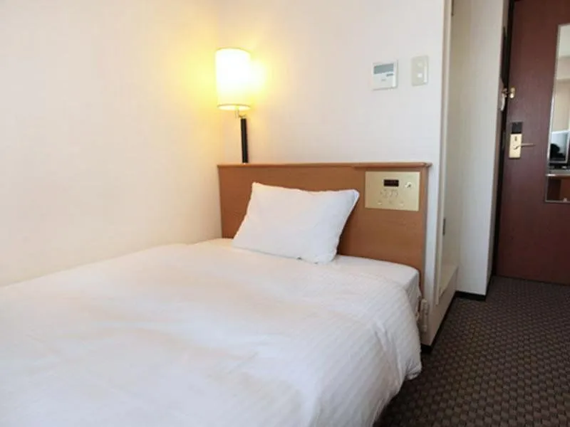 Apa Hotel Yokohama Kannai 3*, Yokohama (Kanagawa)